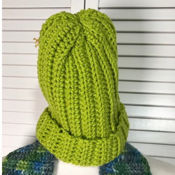 NWT Handmade Crocheted Green, Blue, White Textured Beanie & Scarf 51” - Picture 2 of 4